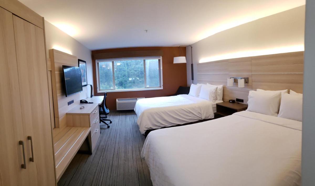 Holiday Inn Express Fort Bragg an IHG Hotel - main image