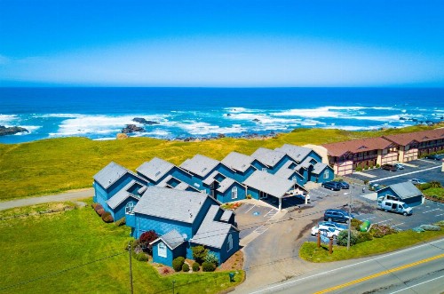 Surf and Sand Lodge - image 11