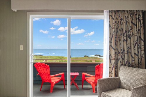 Surf and Sand Lodge - image 38