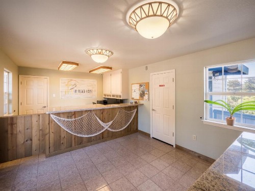 Beach House Inn - image 14