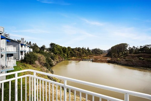 Beach House Inn - image 30