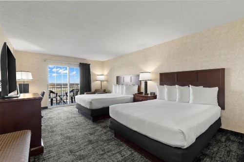 Beach House Inn - image 33