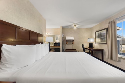 Beach House Inn - image 5