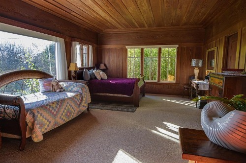 The Colonial Inn - image 10