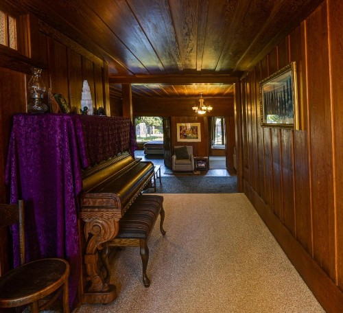 The Colonial Inn - image 25