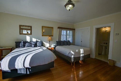 The Colonial Inn - image 29