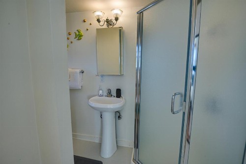 The Colonial Inn - image 32