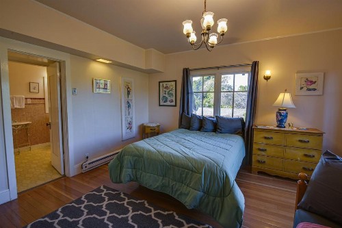 The Colonial Inn - image 44