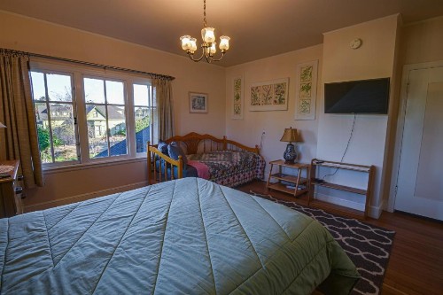 The Colonial Inn - image 46