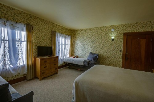 The Colonial Inn - image 50