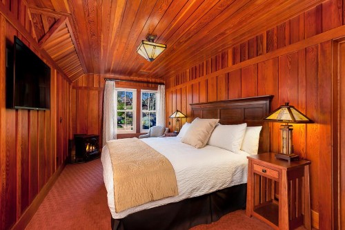 Noyo Harbor Inn - image 8