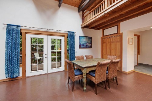 Huckleberry House - image 3