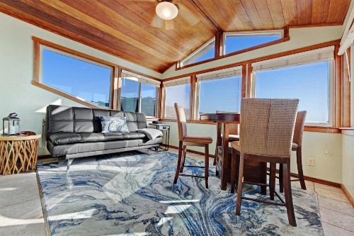 Sunset Cove - image 8