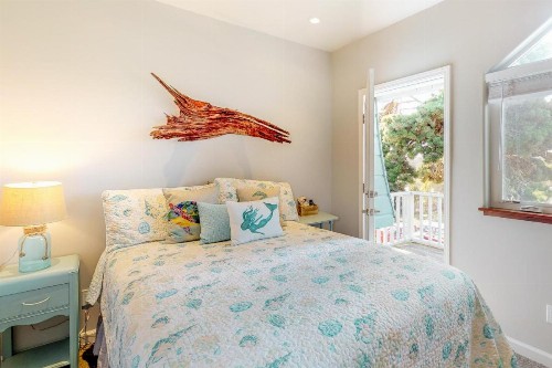 Mermaid Manor - image 2