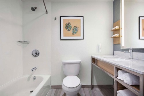 Hilton Garden Inn Fort Collins - image 24