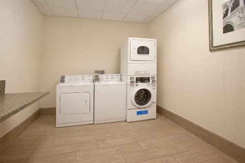 Hilton Garden Inn Fort Collins - image 37