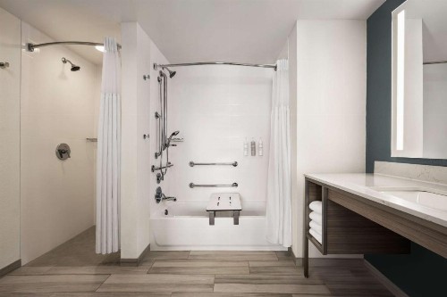 Hilton Garden Inn Fort Collins - image 38
