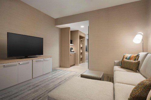 Hilton Garden Inn Fort Collins - image 6