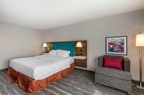 Hampton Inn Fort Collins - image 12