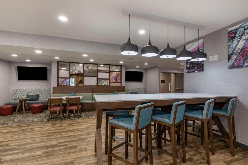 Hampton Inn Fort Collins - image 16
