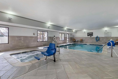 Hampton Inn Fort Collins - image 22
