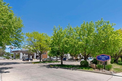 Hampton Inn Fort Collins - image 28