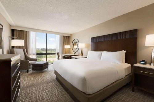 Hilton Fort Collins - image 25