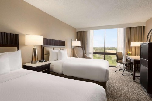 Hilton Fort Collins - image 37