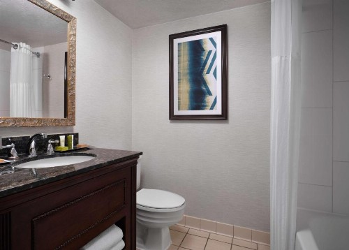 Hilton Fort Collins - image 48