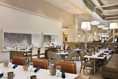 Hilton Fort Collins - image 6