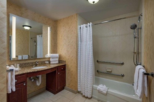 Homewood Suites by Hilton Fort Collins - image 14