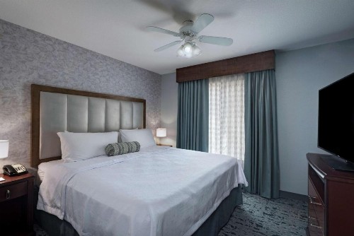 Homewood Suites by Hilton Fort Collins - image 4