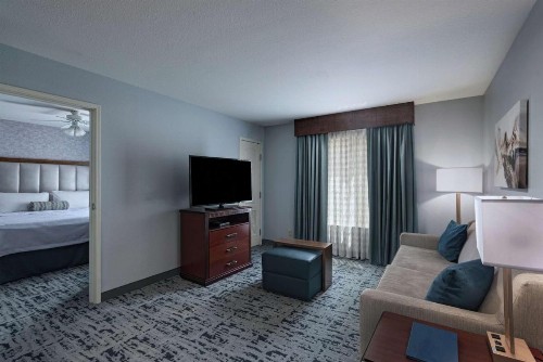 Homewood Suites by Hilton Fort Collins - image 43