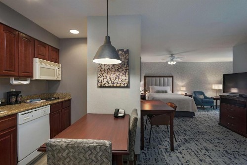 Homewood Suites by Hilton Fort Collins - image 44