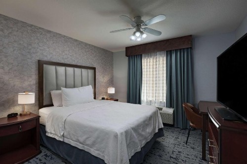 Homewood Suites by Hilton Fort Collins - image 9