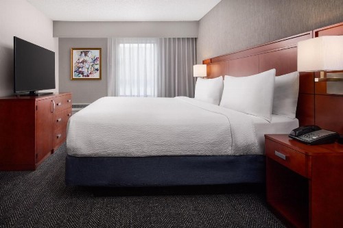 Courtyard by Marriott Fort Collins - image 41