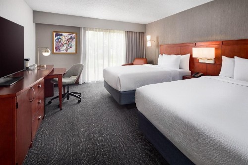 Courtyard by Marriott Fort Collins - image 45