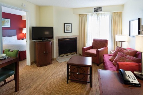 Residence Inn by Marriott Fort Collins - image 7