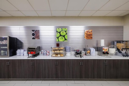 La Quinta Inn & Suites by Wyndham Fort Collins Colorado - image 24