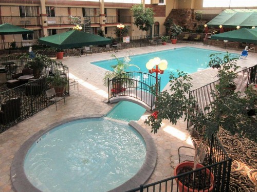 Clarion Inn Fort Collins - image 5