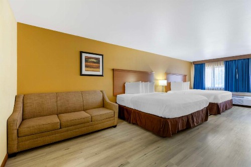 Best Western Kiva Inn - image 25