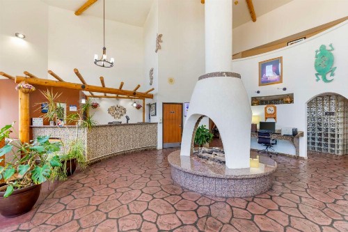 Best Western Kiva Inn - image 29