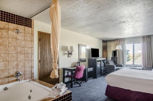 Americas Best Value Inn & Suites Ft Collins E at I-25 - image 25