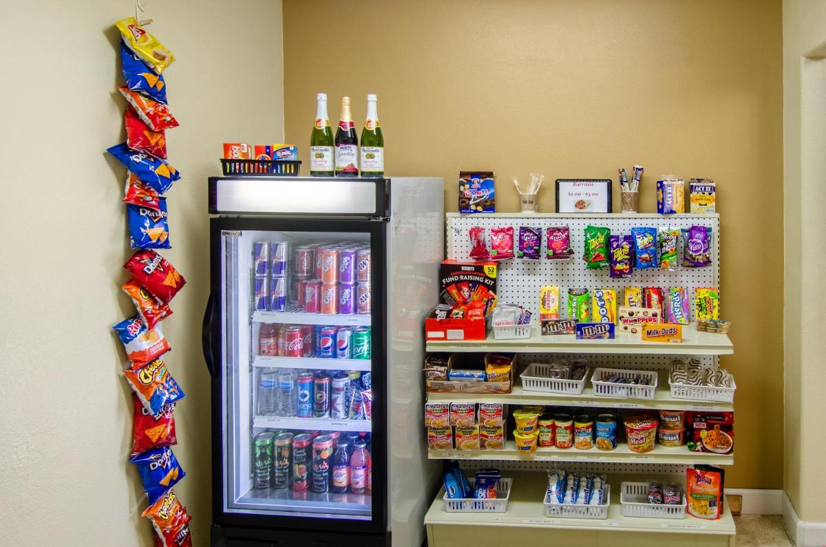 Americas Best Value Inn & Suites Ft Collins E at I-25 - image 7