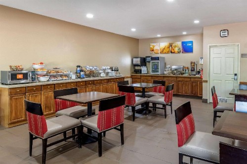 Comfort Suites Fort Collins Near University - image 25