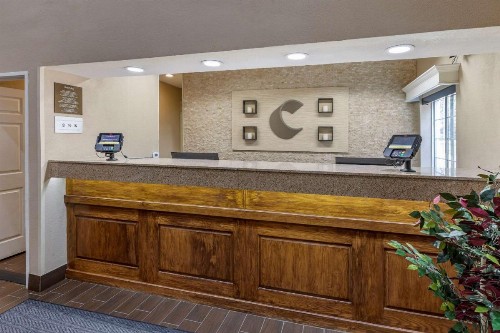 Comfort Suites Fort Collins Near University - image 3