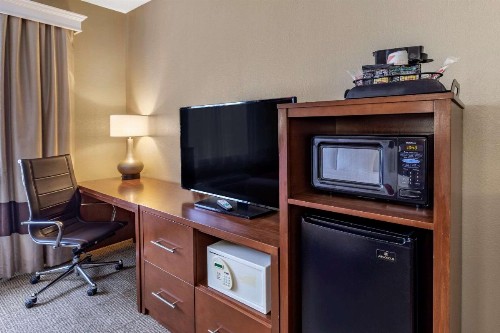 Comfort Suites Fort Collins Near University - image 44