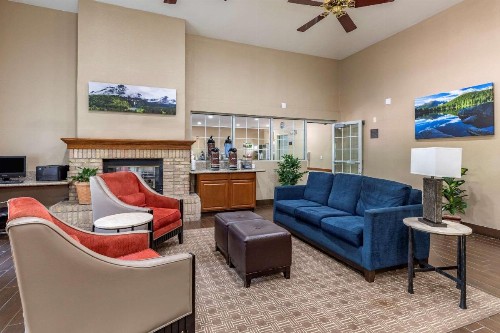 Comfort Suites Fort Collins Near University - image 46