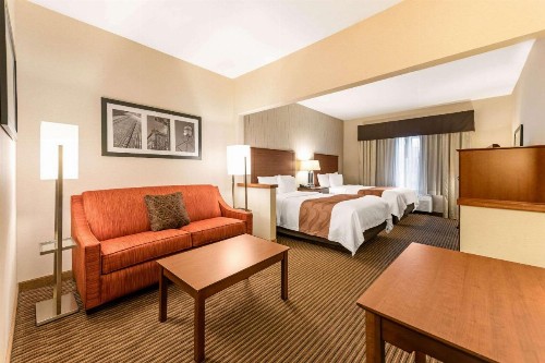 Quality Inn & Suites University Fort Collins - image 5