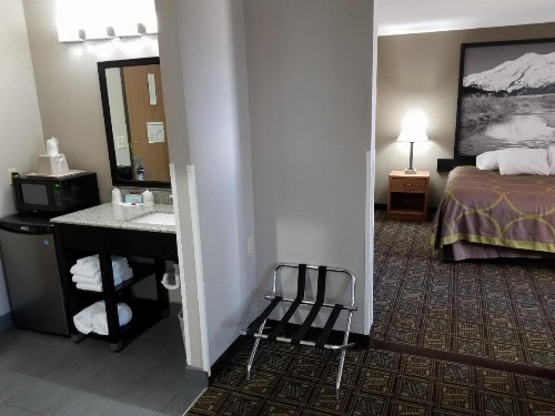 Super 8 by Wyndham Fort Collins - image 27